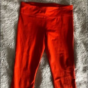 ORANGE underarmour activewear capris